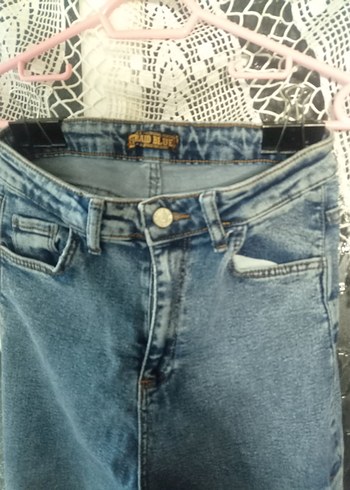 Mavi Düğmeli dar Kesim Kadın Kot Pantolon - Görsel 4