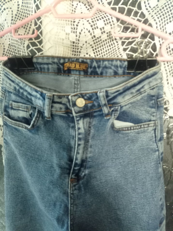 Mavi Düğmeli dar Kesim Kadın Kot Pantolon - Görsel 4