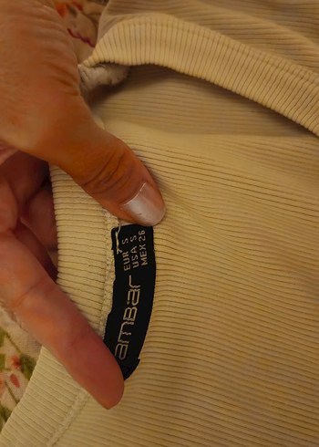 Bershka beyaz kısa kollu tişört
