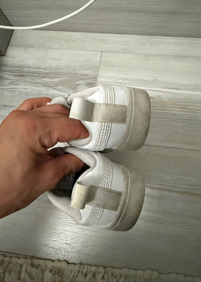 Puma unısex 25 numara beyaz spor ayakkabı - Görsel 4