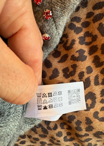 Nakışlı Gri kısa Kollu Örgü Hırka - Görsel 3