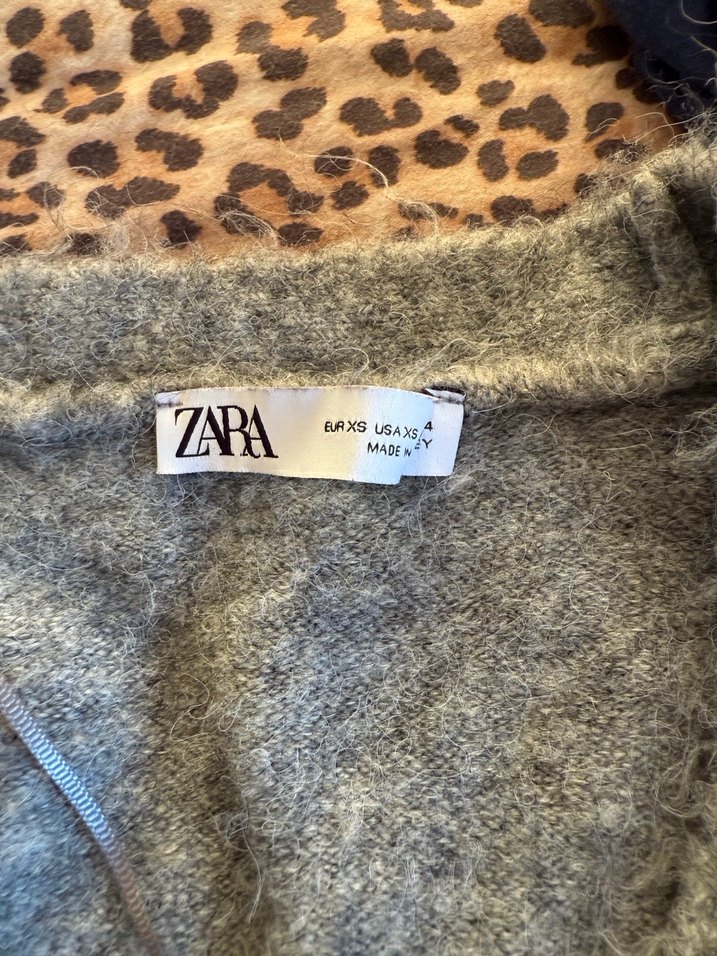 Nakışlı Gri kısa Kollu Örgü Hırka - Görsel 4