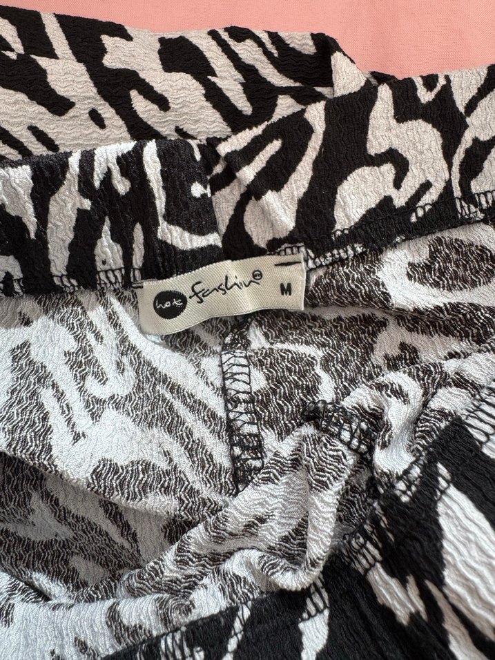 Gri Zebra Desenli Kadın İspanyol Paça Pantolon - Görsel 3