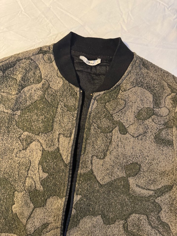 Gri Kamuflaj Fermuarlı Bomber Ceket - Görsel 3