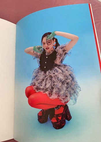 Jennie seasons greetings albüm 2021 - Görsel 4