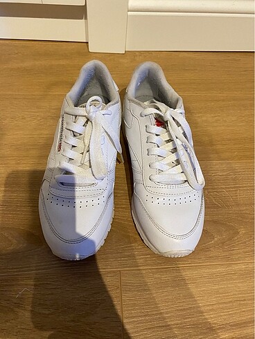 Reebok spor ayakkabı