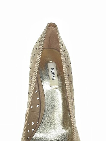 36,5 Beden çeşitli Renk Guess Stiletto %70 İndirimli.