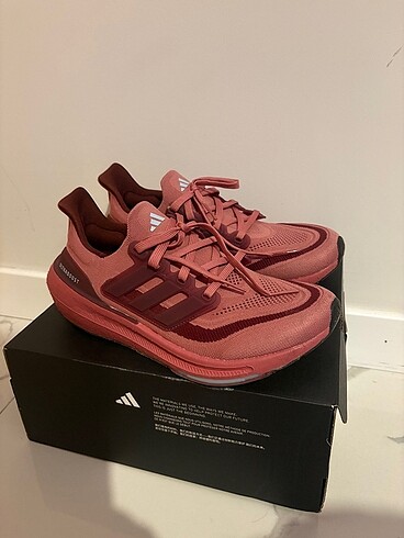 Adidas ultraboost light pembe 42 orjinal