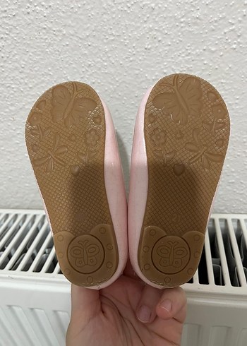 Kız Çocukları için Pembe Tokalı Babet - Görsel 4