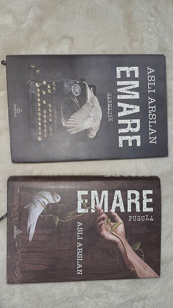Emare Pusula, Emare Sarmaşık (Aslı Arslan) iki kitap. Ciltli