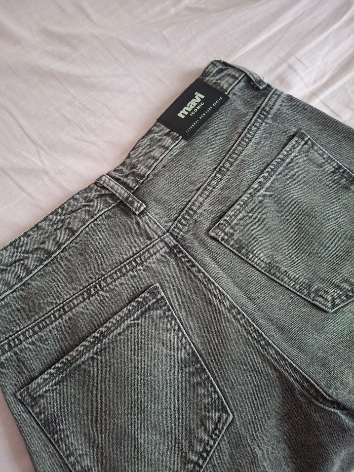 Mavi Yüksek Bel Koyu Gri Denim Jean — görsel 2/10