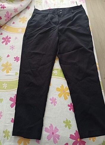Diğer 42 beden bilekte biten kumaş pantolon