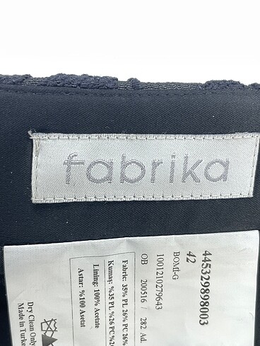 42 Beden siyah Renk Fabrika Mini Etek %70 İndirimli.