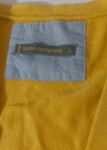 Sarı Düğmeli Kadın Hırka - Görsel 2