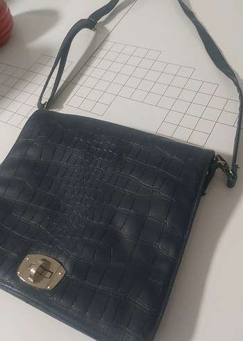 Siyah Yılan Desenli Deri Kadın Çanta - Görsel 5