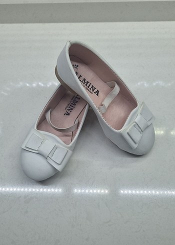 Beyaz Fiyonk Detaylı Kız Çocuk Babet - Görsel 2