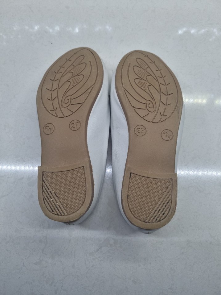 Beyaz Fiyonk Detaylı Kız Çocuk Babet - Görsel 5