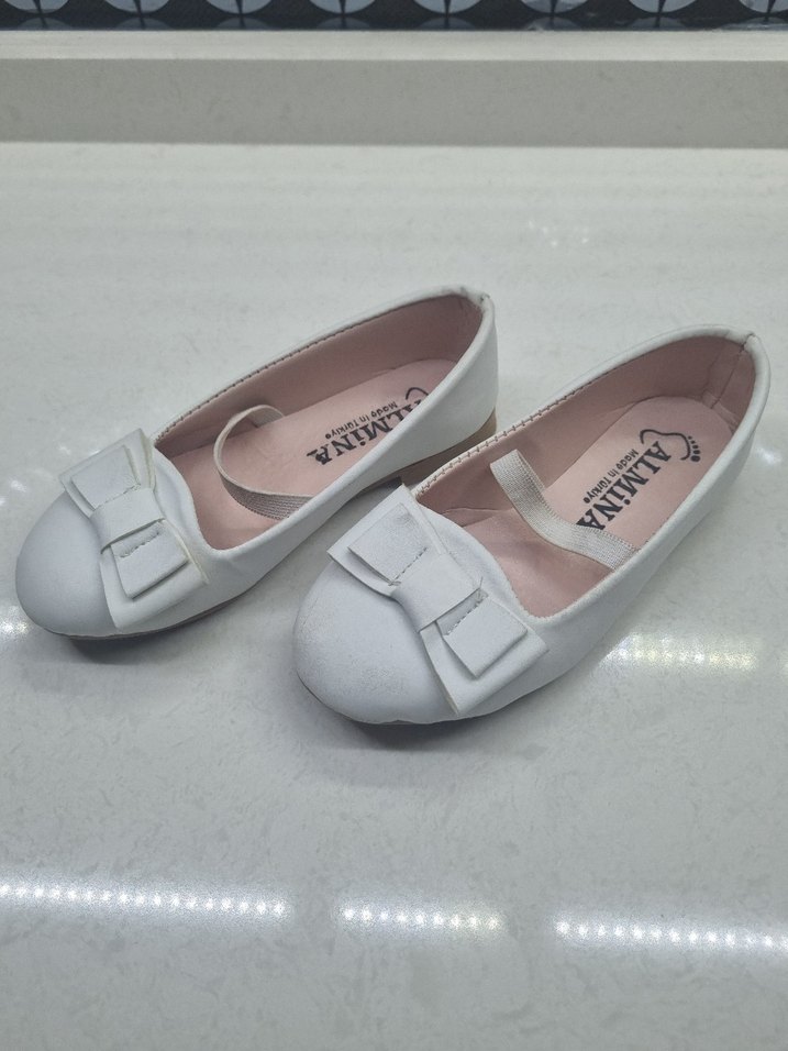 Beyaz Fiyonk Detaylı Kız Çocuk Babet - Görsel 4