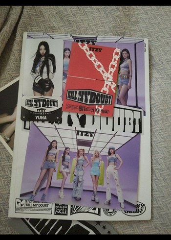 ITZY Kill My Doubt Mini Albüm Dergisi