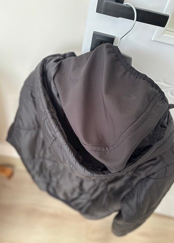 Siyah Kapüşonlu Fermuarlı Kışlık erkek Mont - Görsel 5