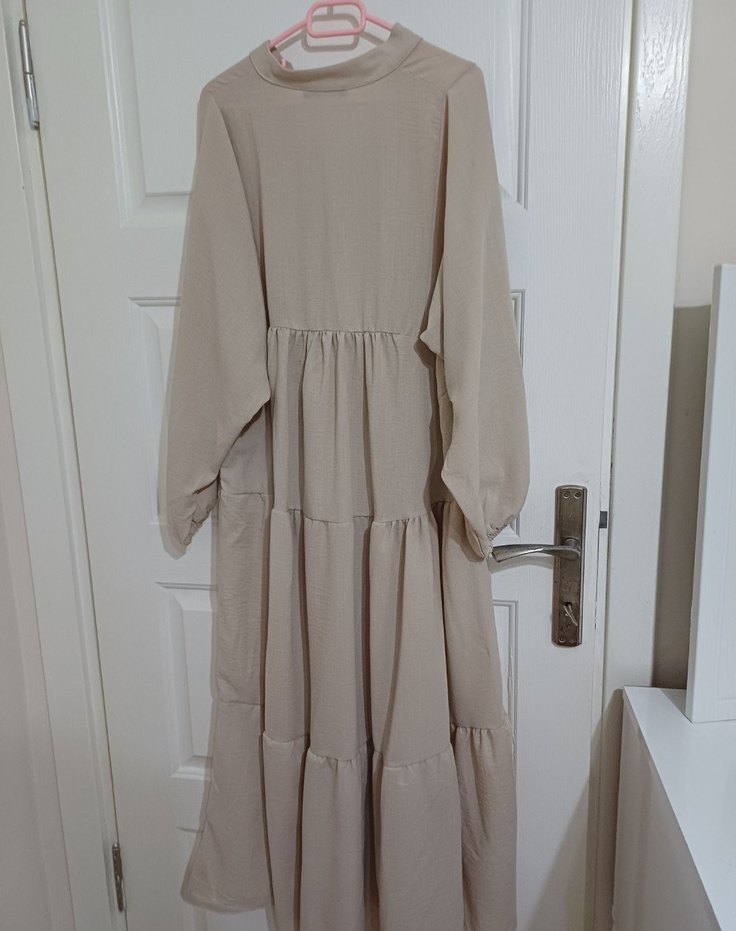 Bej Bol Kesim Uzun Keten Elbise - Görsel 3