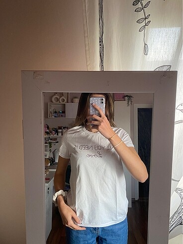 m Beden beyaz Renk Vero moda yazı işlemeli detaylı tişört