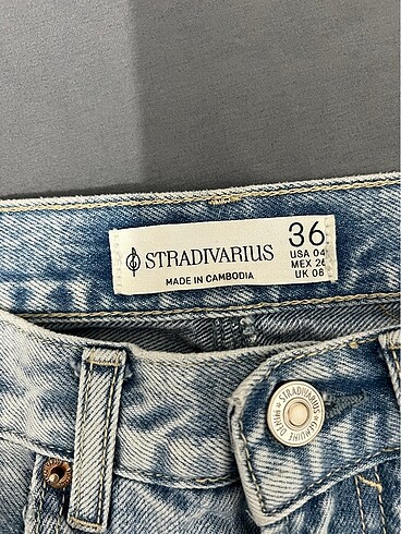 36 Beden mavi Renk stradivarius d96 crop straight jean