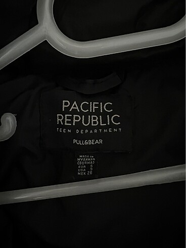s Beden pull bear crop mont