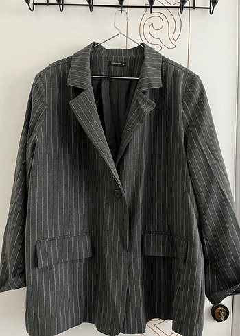 Gri Çizgili Kadın Blazer Ceket