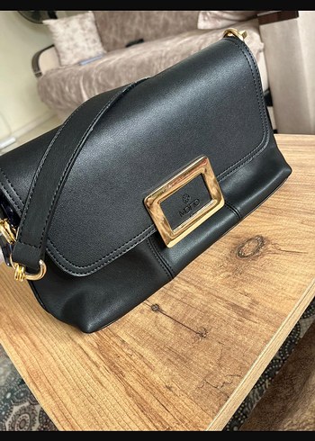 Tokalı Siyah Deri Kadın Çanta motto - Görsel 2