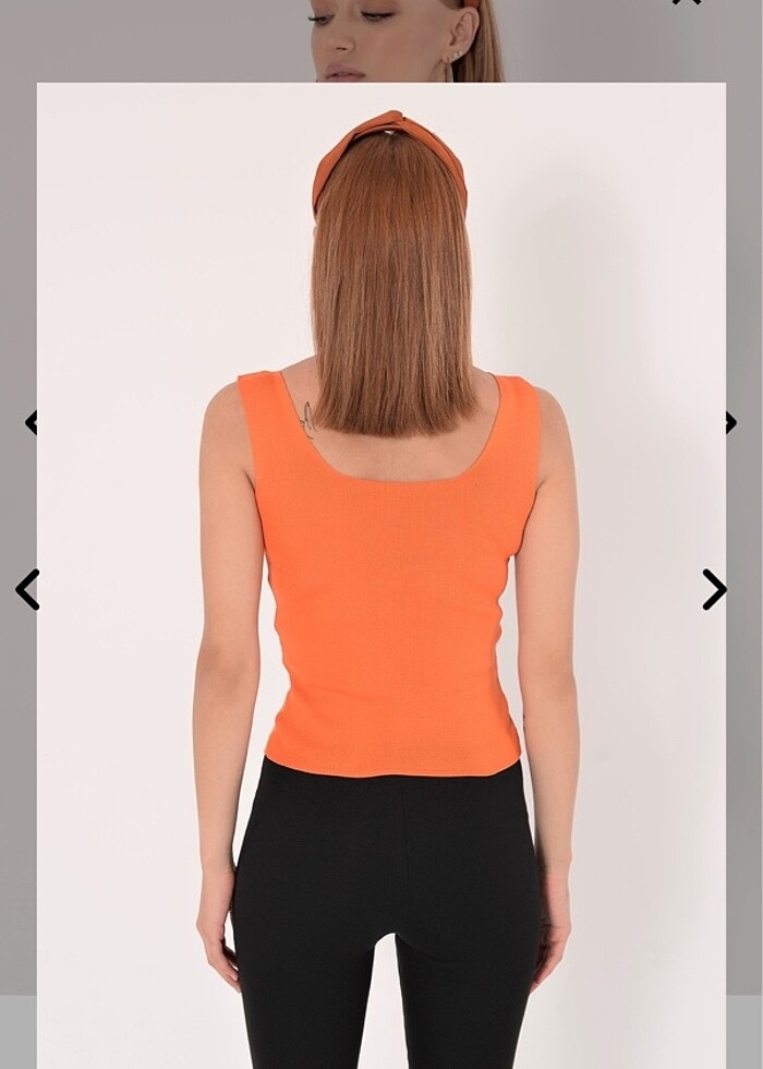 Kare yaka kalın askılı bluz - Görsel 4