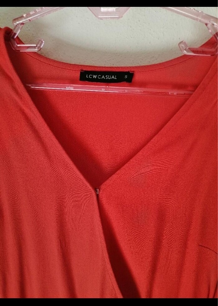 Kruvaze bağlamalı bluz - Görsel 3