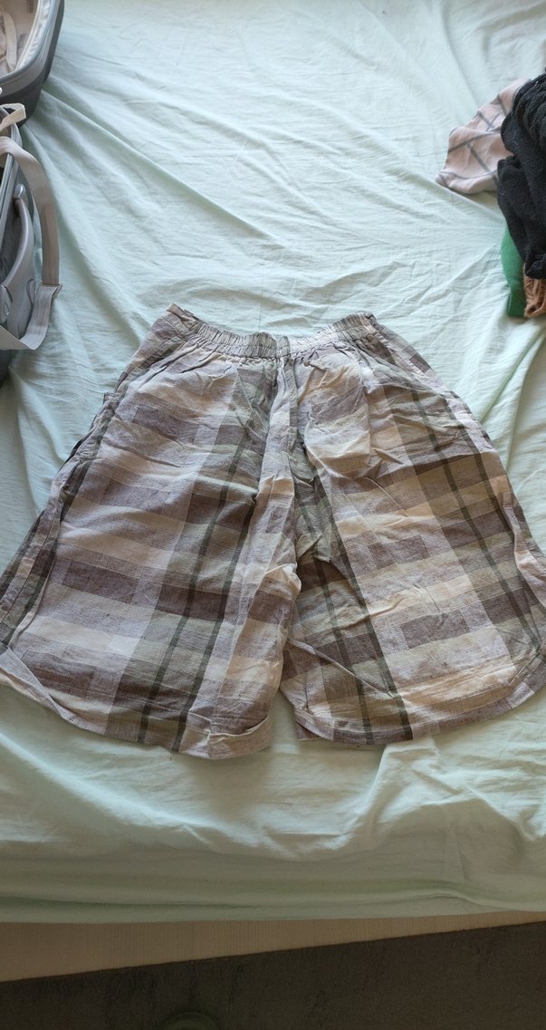 Gri Ekoseli Bol Kesim Keten Bermuda Şort - Görsel 2