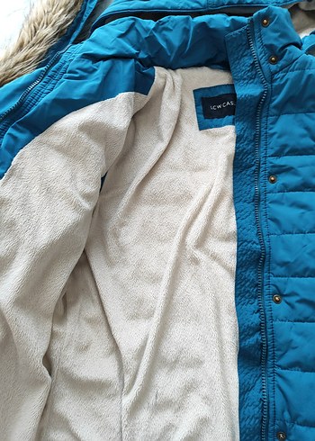 Mavi Kürklü Kadın Kışlık Mont - Görsel 2