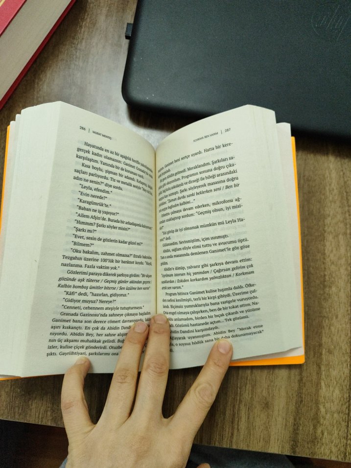 Korkma Ben Varım - Murat Menteş - Görsel 3