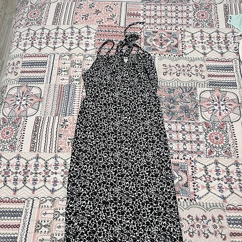 Yazlık çiçekli maxi elbise