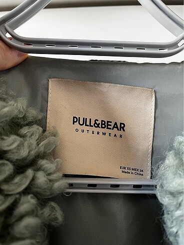 xs Beden Pull and Bear kürk