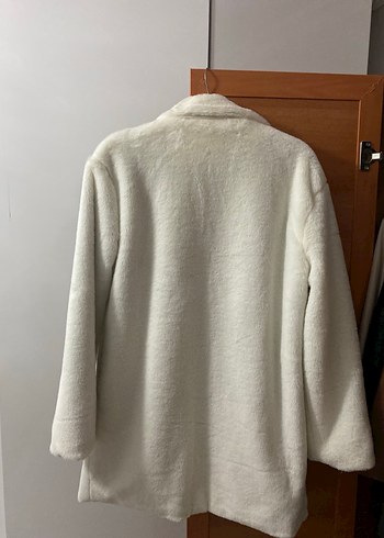 Leopar Desenli Beyaz Midi Peluş Ceket - Görsel 2