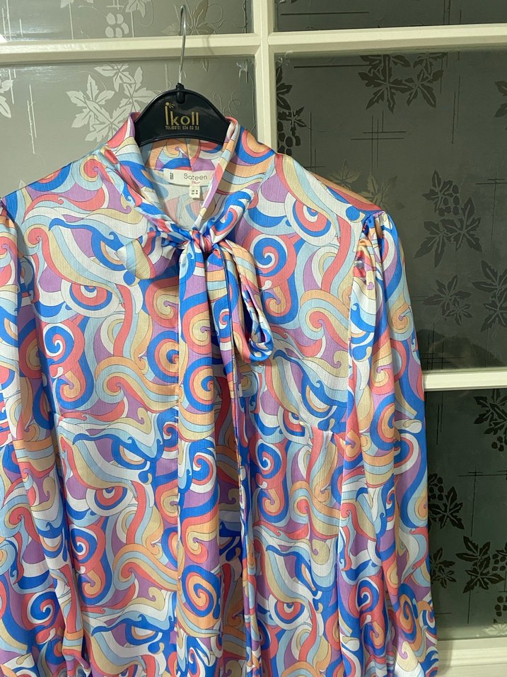 Pastel Renkli Uzun Kollu İpek Bluz - Görsel 2