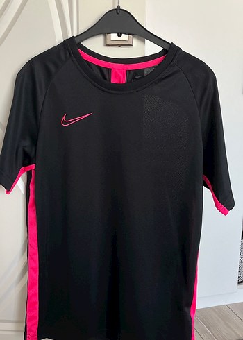 Nike 13-14 Yaş