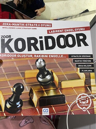 Strateji kutu oyunu KORİDOOR