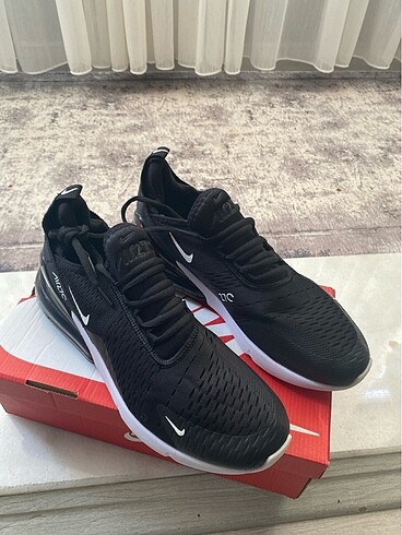 Nike Nıke AIR270