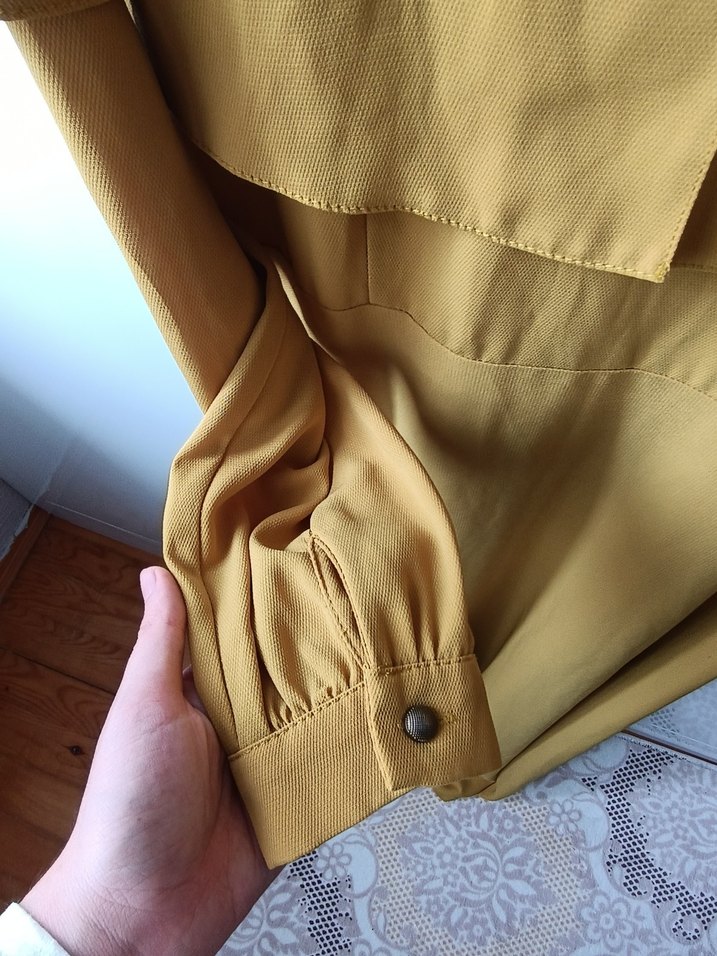 Sarı Drapeli Uzun Kollu Uzun Elbise - Görsel 2