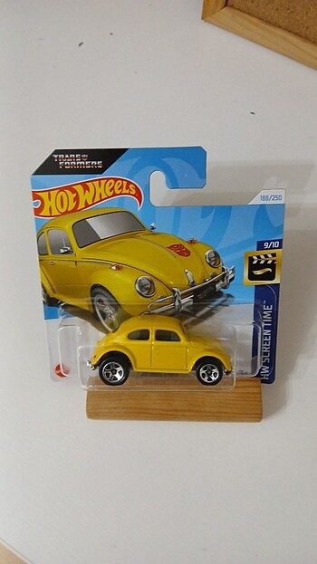 BUMBLEBEE HOTWHEELS 