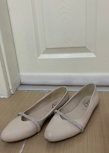 Bej Stiletto Topuklu Kadın Babet