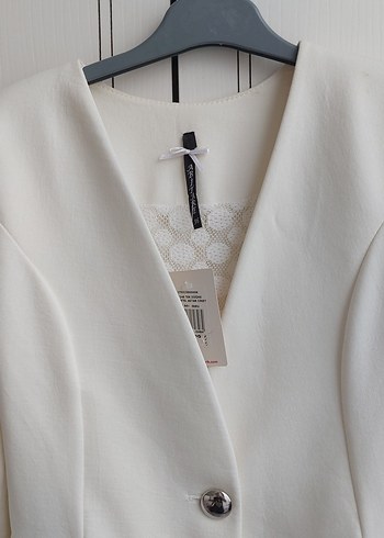 Beyaz Kadın Düğmeli  Blazer Ceket - Görsel 2