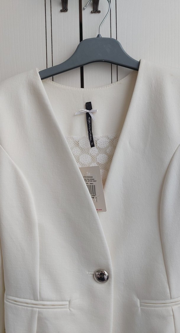Beyaz Kadın Düğmeli  Blazer Ceket - Görsel 2