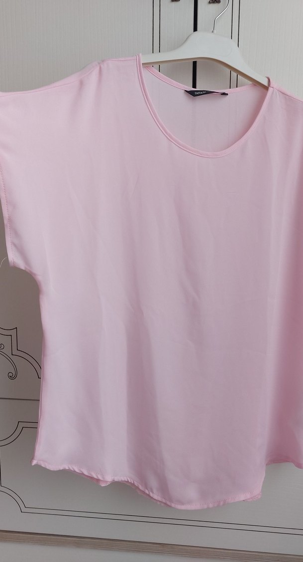 Pembe Kısa Kollu Rahat Kesim Kadın Bluz - Görsel 2