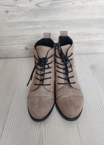 Bej Süet Bağcıklı Kadın Bot - Görsel 4