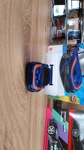  Beden Hot wheels Porche 935